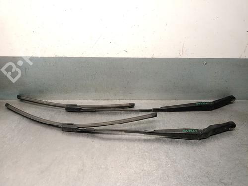 front-windshield-wiper-arm-audi-q5-fyb-fyg-2016-33435014 main image