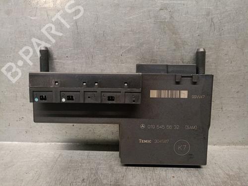 Used Fuse box MERCEDES-BENZ E-CLASS (W210) E 270 CDI (210.016) (170 hp) 30942357