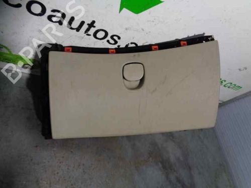 Used Glove box ALFA ROMEO 159 Sportwagon (939_) 2.4 JTDM (939BXD1B, 939BXD12) (200 hp) 5038186