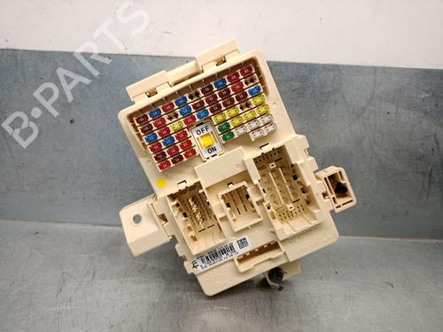 Used Fuse box Fuse box 25770066 25770066