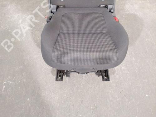 Rear seat (2nd row) PEUGEOT 5008 (0U_, 0E_) 2.0 HDi 150 / BlueHDi 150 | BP29956255I23
