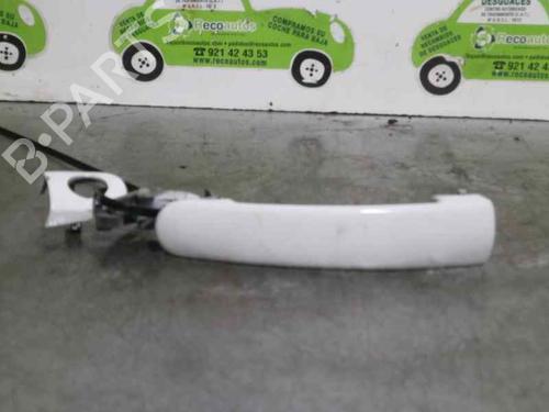 Used Front left exterior door handle VW PASSAT B5.5 (3B3) 1.9 TDI (130 hp) 2065739