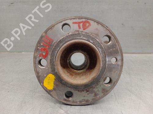 Used Right rear steering knuckle VOLVO XC70 II (136) D4 AWD (181 hp) 27807899