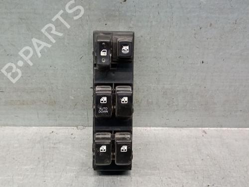 Used Left front window switch HYUNDAI TUCSON (JM) 2.0 CRDi (113 hp) 32403343