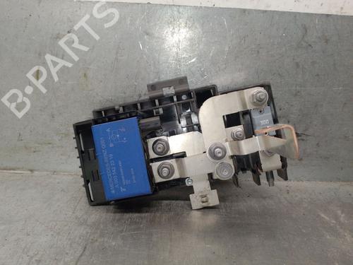 Used Fuse box Fuse box MERCEDES-BENZ A-CLASS (W176) A 45 AMG 4-matic (176.052) (360 hp) 39611863 39611863