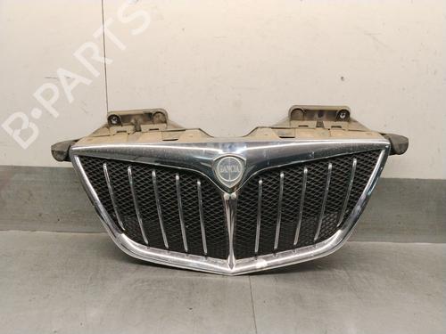 Used Grille Grille 39598750 39598750