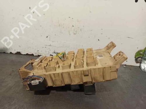 Zekeringkast TOYOTA YARIS (_P1_) 1.3 (NCP10, SCP12_) | BP5822976E1 