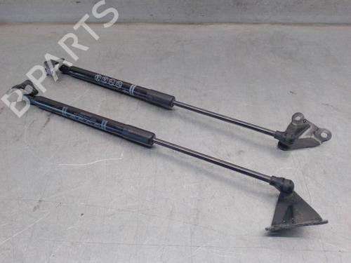 Used Tailgate lift support TOYOTA YARIS (_P21_, _PA1_, _PH1_) 1.5 Hybrid (MXPH10, MXPH11) (116 hp) 17726616
