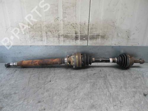 Used Right front driveshaft Right front driveshaft ALFA ROMEO 147 (937_) 1.6 16V T.SPARK ECO (937.AXA1A, 937.BXA1A) (105 hp) 4479808 4479808
