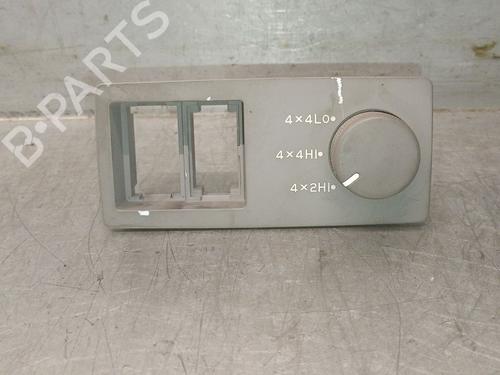 Used Switch KIA SORENTO I (JC) 2.5 CRDi 4WD (140 hp) 22248846