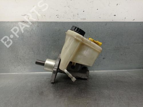 Used Brake master cylinder BMW 3 Touring (E46) 330 d (184 hp) 26010199