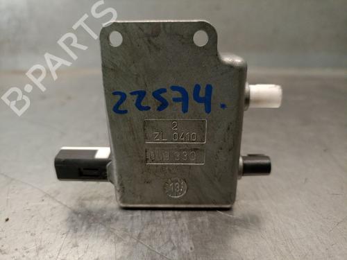 Used Antenna/Base MERCEDES-BENZ C-CLASS (W204) C 200 CDI (204.001) (136 hp) 25273808