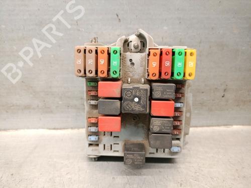 Used Fuse box LANCIA MUSA (350_) 1.4 (350.AXF1A) (78 hp) 25847380
