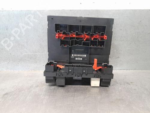 Used Fuse box Fuse box 37518958 37518958