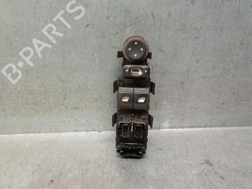 Used Left front window switch CITROËN C4 Coupe (LA_) [2004-2013]  31130820