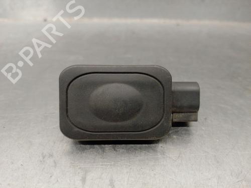tailgate-handle-ford-mondeo-iv-saloon-ba7-2007-2008-2009-2010-2011-2012-2013-2014-2015-36996357 main image