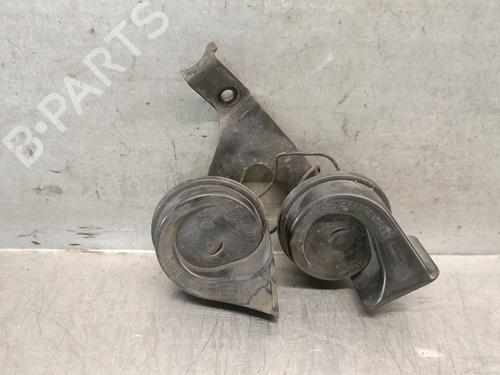 Used Horn PEUGEOT 3008 I MPV (0U_) 2.0 HDi Hybrid4 (0URHCA) (200 hp) 28318365
