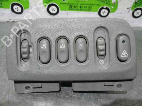 Pulsantiera anteriore sinistra RENAULT SCÉNIC I MPV (JA0/1_, FA0_) 1.9 dCi RX4 | BP20246291I27 