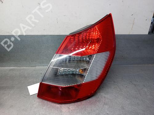 right-taillight-renault-scenic-ii-jm01_-2003-2004-2005-2006-2007-2008-2009-2010-33114457 main image