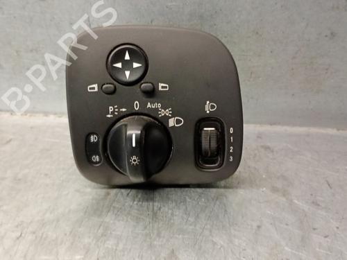 Used Headlight switch MERCEDES-BENZ C-CLASS (W203) C 200 Kompressor (203.042) (163 hp) 27505867