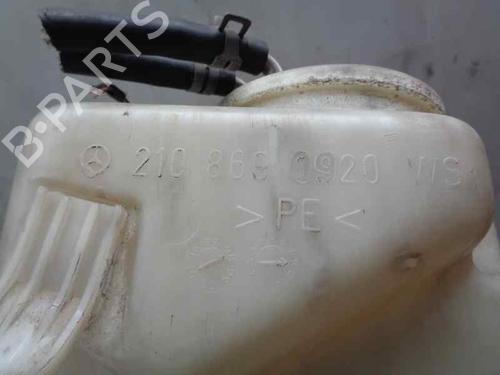 Windscreen washer tank MERCEDES-BENZ E-CLASS (W210) E 300 Turbo-D (210.025) | BP7546072C113 