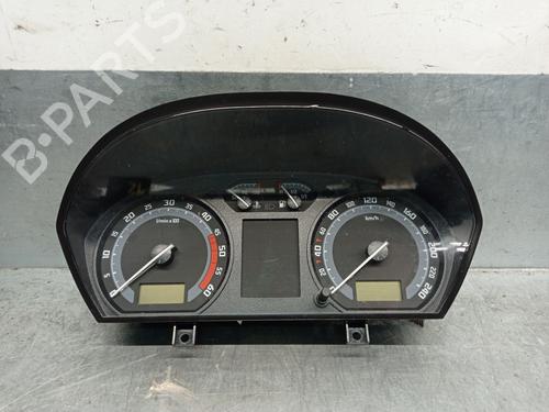 Used Instrument cluster SKODA FABIA I Combi (6Y5) 1.4 TDI (80 hp) 8325800