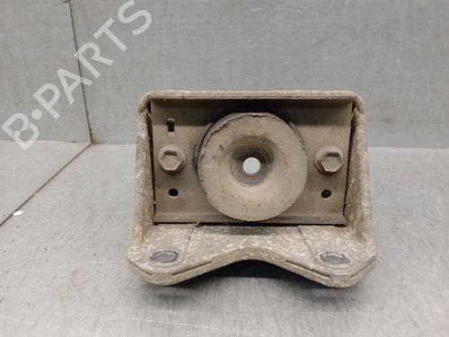 Used Engine mount RENAULT MASTER II Bus (JD) 2.8 dTI (JD0B, JD0F, JD1B, JD1F) (114 hp) 30947914