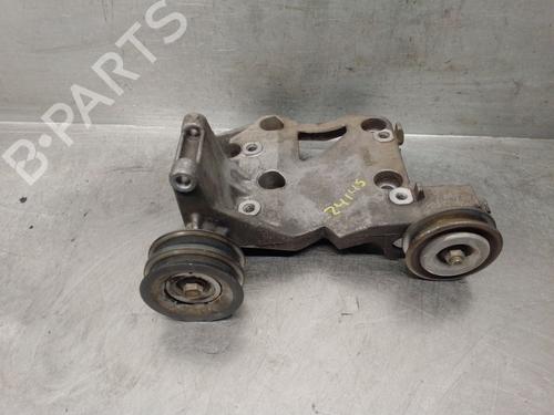 Used Engine mount NISSAN PICK UP (D22) 2.5 Di (133 hp) 30886376