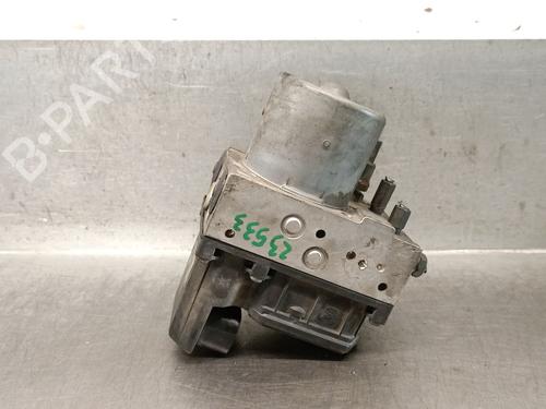 Used ABS pump TOYOTA AVENSIS Saloon (_T25_) 2.0 D-4D (CDT250_, CDT250R) (116 hp) 29176703