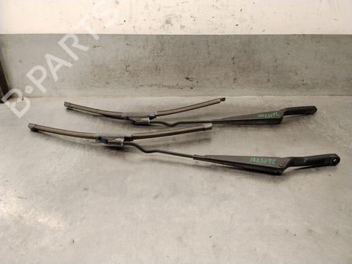Used Front windshield wiper arm Front windshield wiper arm 38048348 38048348