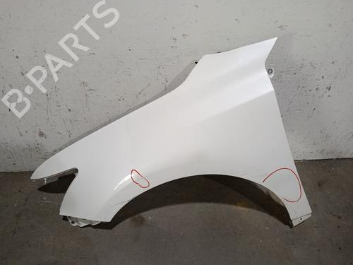 Used Left front fenders Left front fenders 37271609 37271609