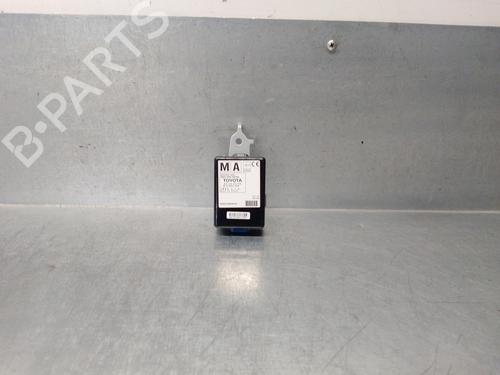 Used Electronic module TOYOTA AURIS (_E18_) 1.8 Hybrid (ZWE186_, ZWE186R) (136 hp) 15516017