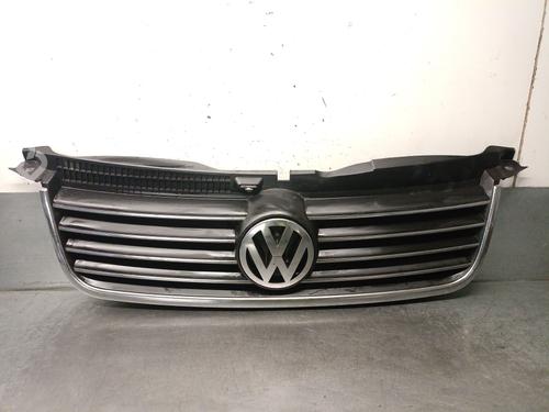 grille-vw-passat-b55-3b3-2000-2001-2002-2003-2004-2005-40493311 main image