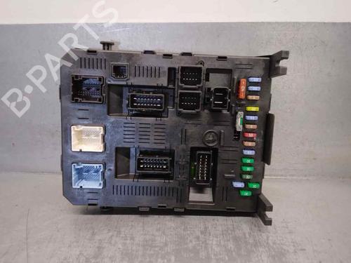 Used Fuse box PEUGEOT 607 (9D, 9U) 2.7 HDi 24V (204 hp) 20317164