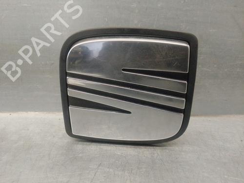 Used Tailgate handle SEAT IBIZA III (6L1) 1.9 SDI (64 hp) 17976794