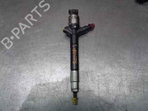 Used Injector TOYOTA AVENSIS Saloon (_T25_) 2.2 D-4D (ADT251_, ADT251R) (150 hp) 6447753