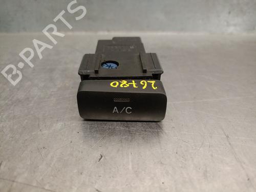 switch-toyota-corolla-_e12_-2001-2002-2003-2004-2005-2006-2007-2008-40086720 main image