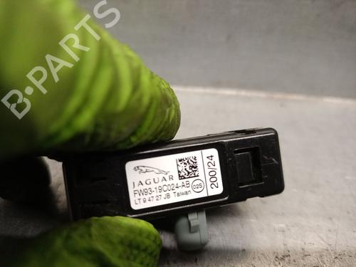 Antenna/Base LAND ROVER DEFENDER Station Wagon (L663) D250 MHEV 4x4 | BP30306438C140