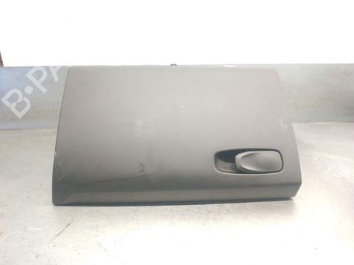 Used Glove box VOLVO V40 Hatchback (525) D2 (120 hp) 24738897