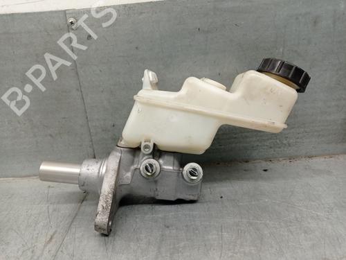 Used Brake master cylinder TOYOTA YARIS (_P13_) 1.5 (NSP131_) (112 hp) 23427167