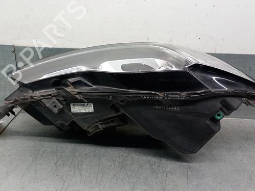 Right headlight JAGUAR F-PACE (X761) 2.0 TD4 | BP32319404C29