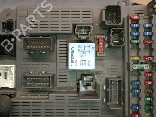 Fuse box CITROËN C5 I (DC_) 2.0 HDi (DCRHZB, DCRHZE) | BP40261086E1 - Image 4