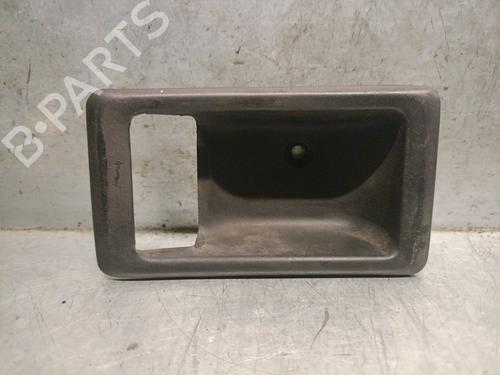 Used Front left interior door handle LAND ROVER DEFENDER Station Wagon (L316) 2.5 TDI 4x4 (L316) (113 hp) 21581181