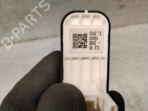 Right rear window switch MAZDA 3 (BL) 1.6 MZ-CD (BL14) | BP38465468I28 - Image 4
