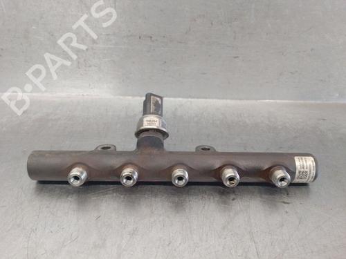 Used Injection rail Injection rail RENAULT KANGOO Express (FW0/1_) 1.5 dCi 75 (FW07, FW10, FW04) (75 hp) 33038531 33038531