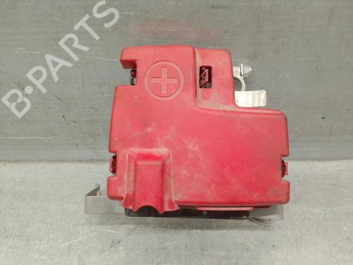 Used Fuse box RENAULT MASTER III Van (FV) 2.3 dCi 130 FWD (FV0M, FV0Y, FV0J, FV02, FV03) (130 hp) 32774003