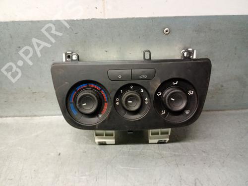 Commande Chauffage FIAT DOBLO Cargo (263_) 1.6 D Multijet (263WXD1B, 263WXR1B, 263WXX1B, 263ZXD1B,... (105 hp) 31916882