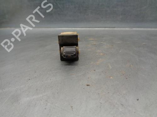 Used Right front window switch JEEP CHEROKEE (KJ) 2.8 CRD (163 hp) 9274576