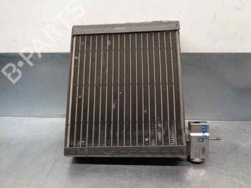 Used Air conditioning evaporator MITSUBISHI GRANDIS (NA_W) [2003-2011]  11668897