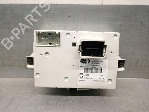 Used Fuse box FIAT 500L (351_, 352_) 1.3 D Multijet (199LXY1A, 199LXY11) (84 hp) 31921182